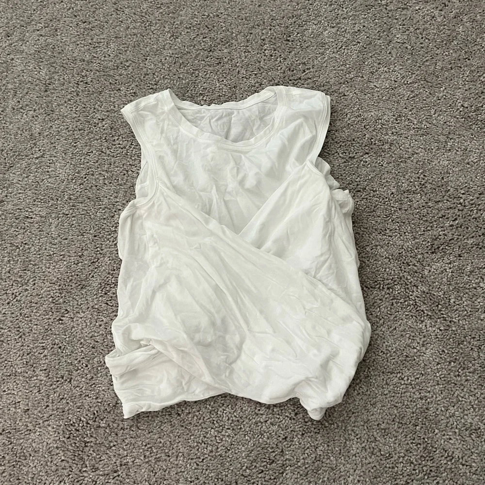 Lululemon Tank - Picture 3 of 5